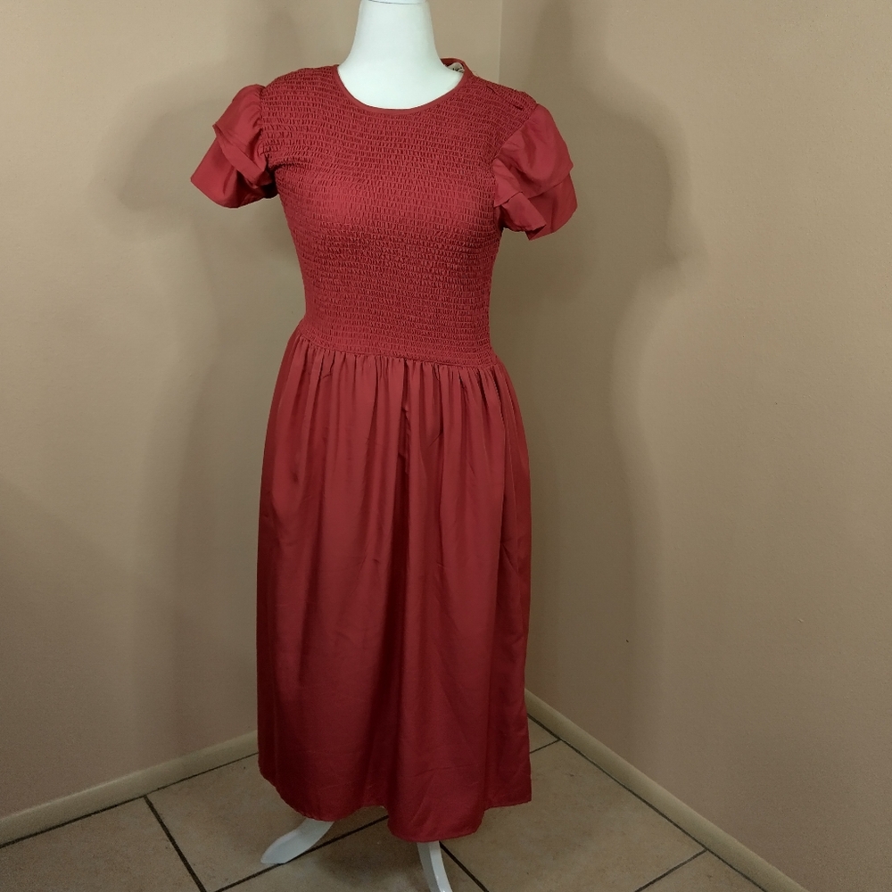 Wishing Waves short Ruffle sleeve casual dress Size M Dusty Pink.